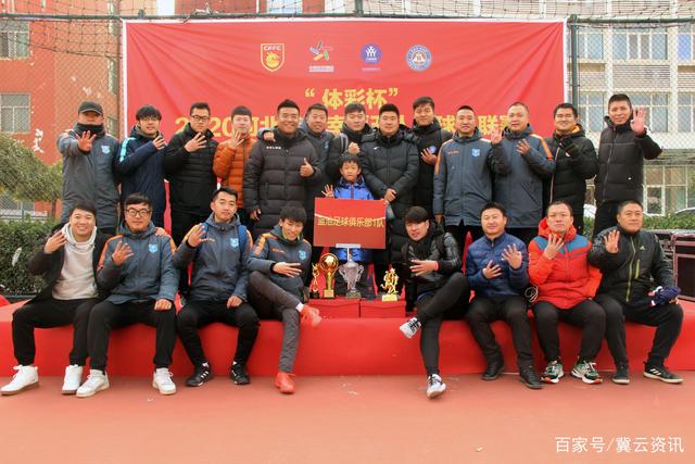 广东男篮新赛季遭遇困境，教练与球员表现引发争议